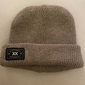 KROCHET KIDS Brady Beanie like new.Stone grey color.